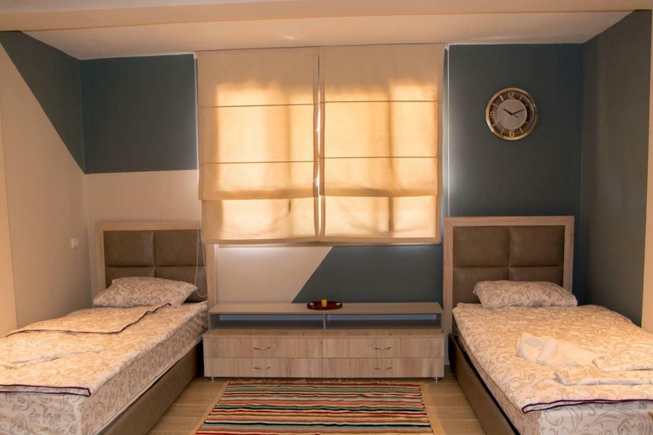 Apartamento Studio calme, cozy, Quartier animé, proche de tous Uchda  Exterior foto
