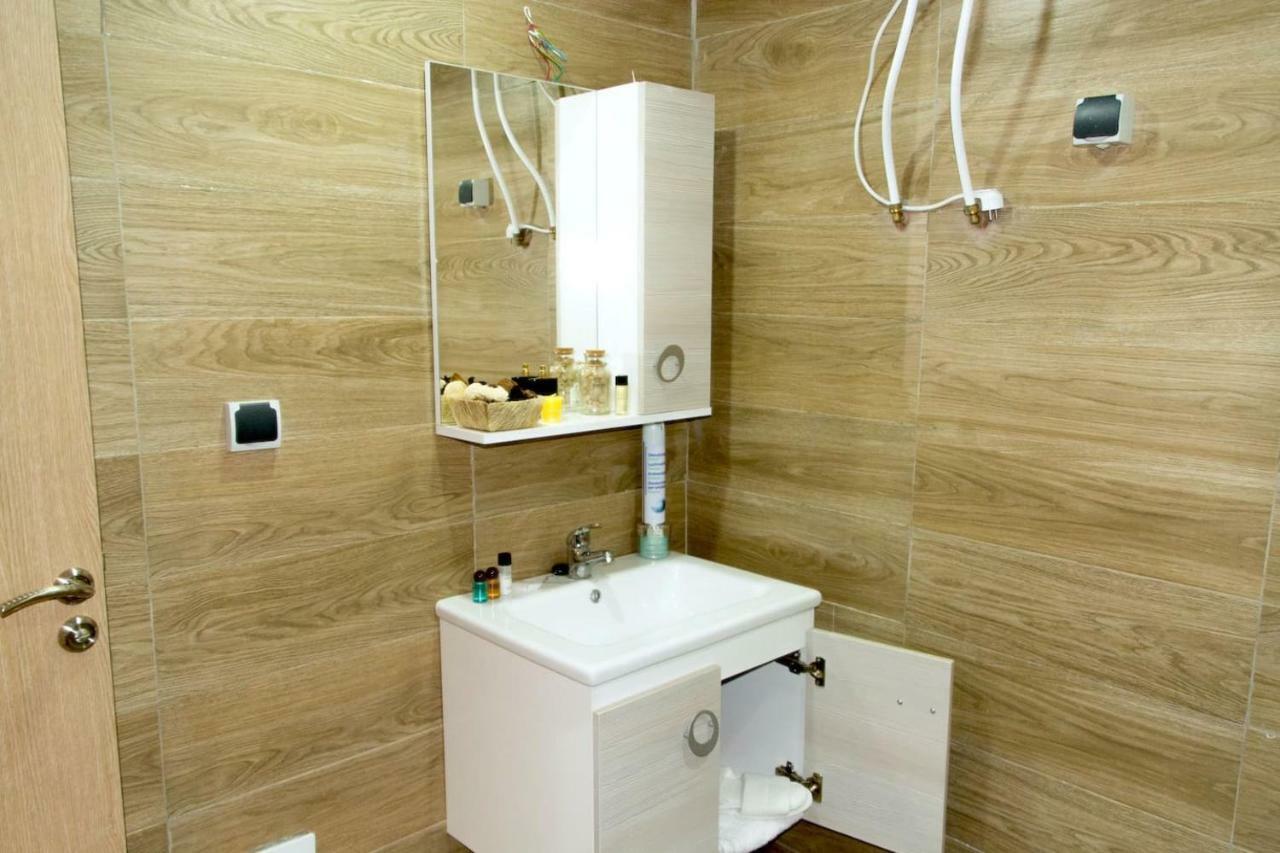 Apartamento Studio calme, cozy, Quartier animé, proche de tous Uchda  Exterior foto