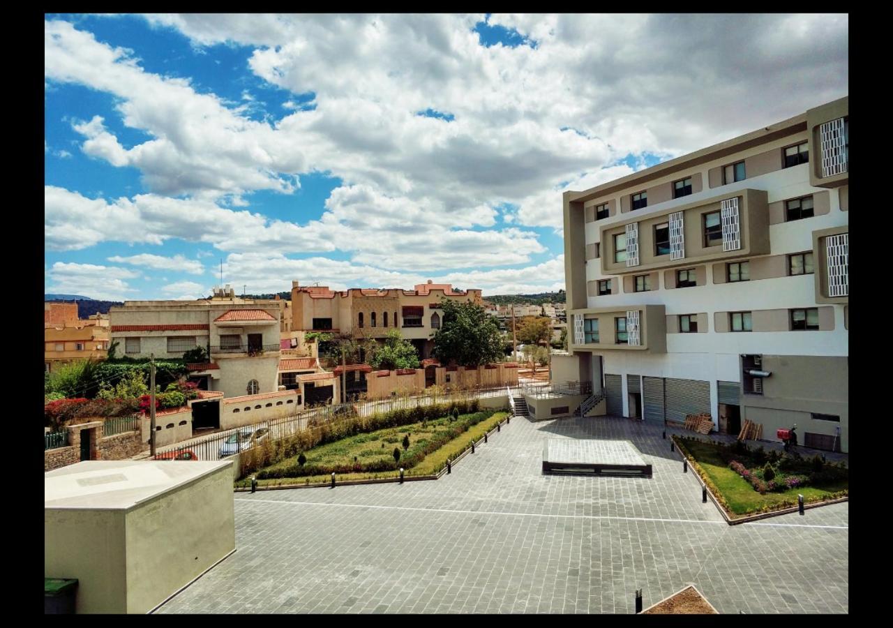 Apartamento Studio calme, cozy, Quartier animé, proche de tous Uchda  Exterior foto